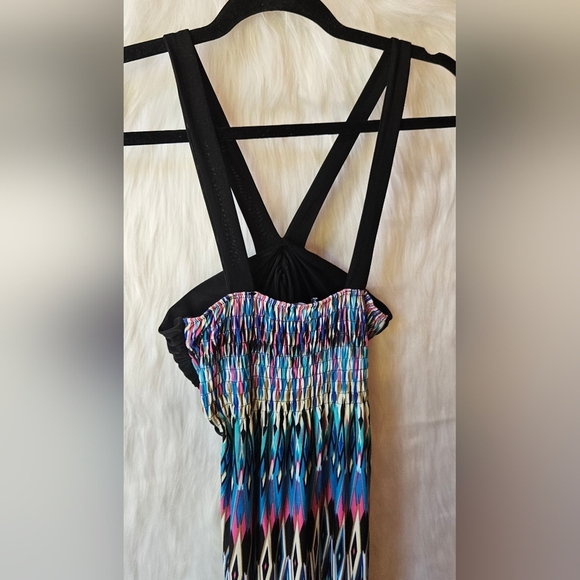 Streetwear Society Geometric Halter Maxi Dress - Picture 5 of 8